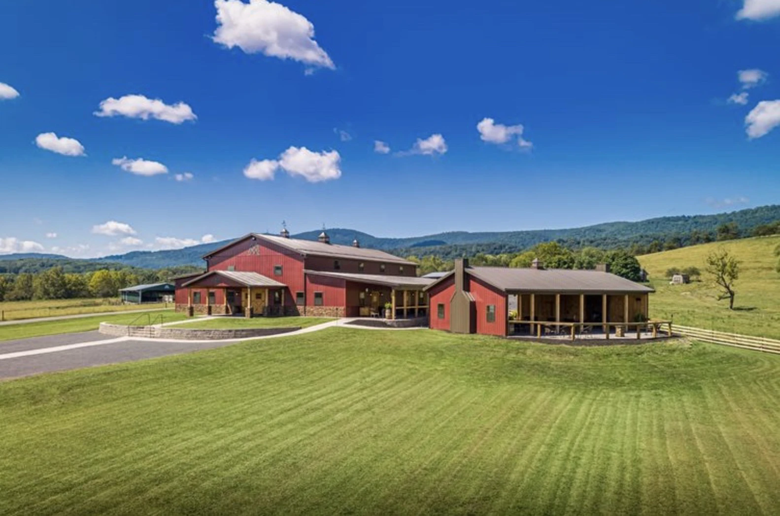Rustic, Elegant, and Mountain Wedding Venues Near Cumberland MD