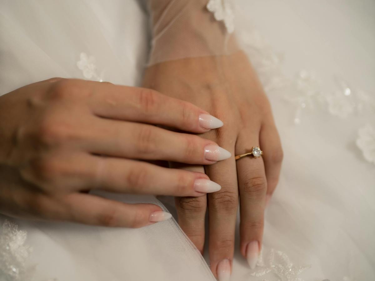 Spring Bridal Nails: Elegant Nail Ideas Brides Are Loving in&nbsp;2026