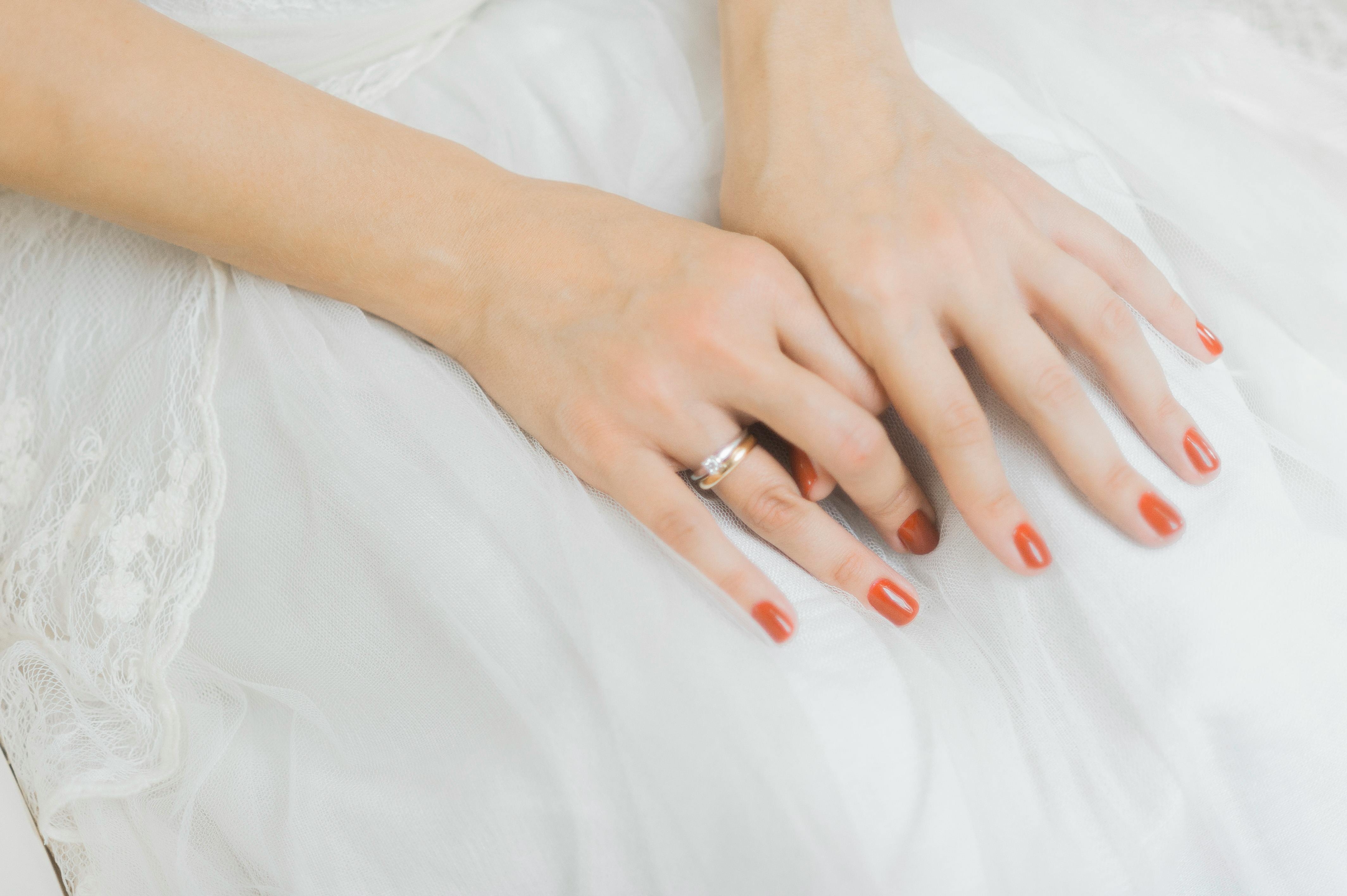 Romantic bridal nails soft spring wedding aesthetic