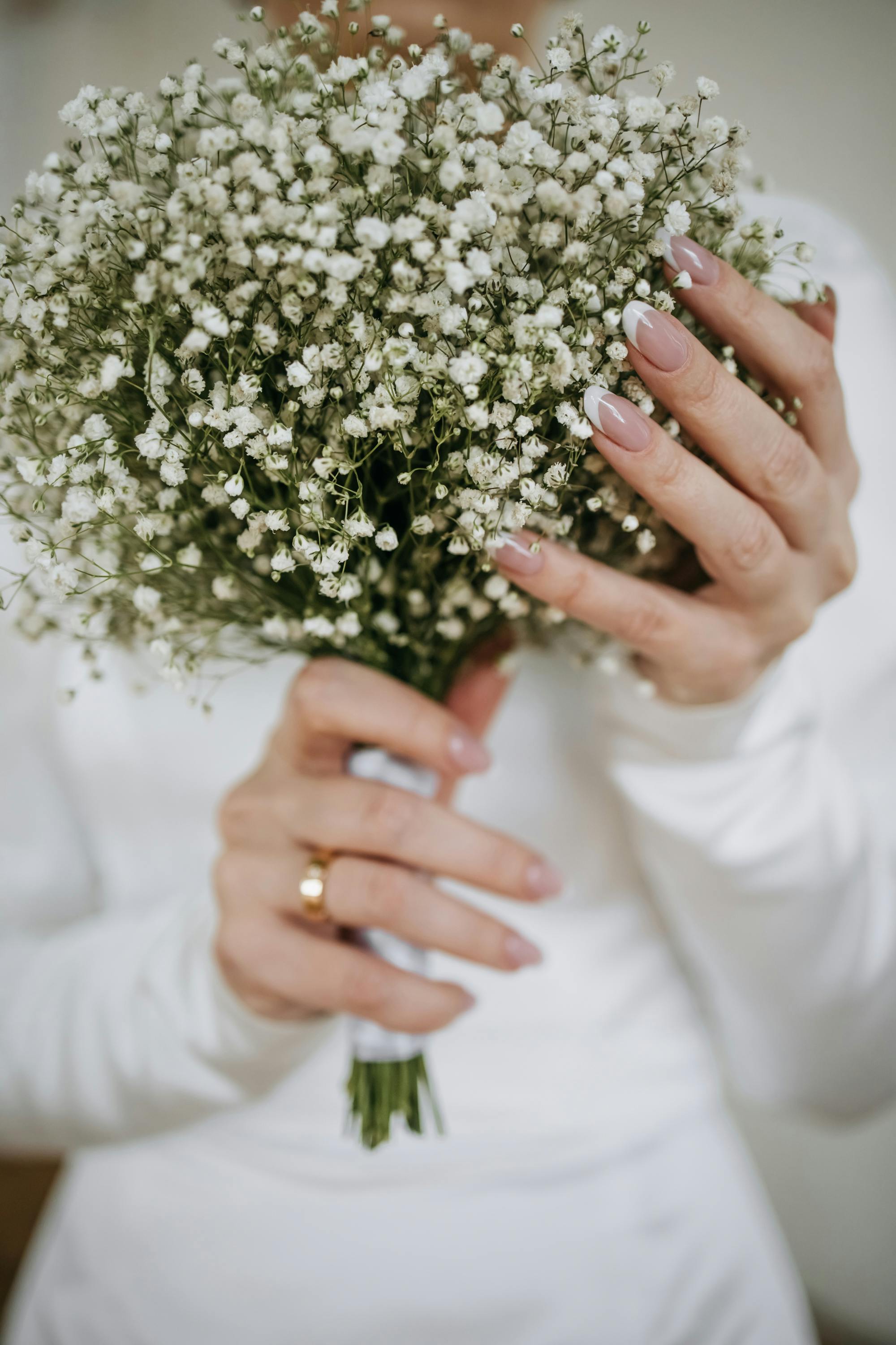 Soft nude bridal nails elegant minimal manicure wedding